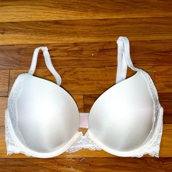 LAST CHANCE - SEXY!! Victoria Secret Dream Angels White Lace Bra 32D - Picture 1 of 6